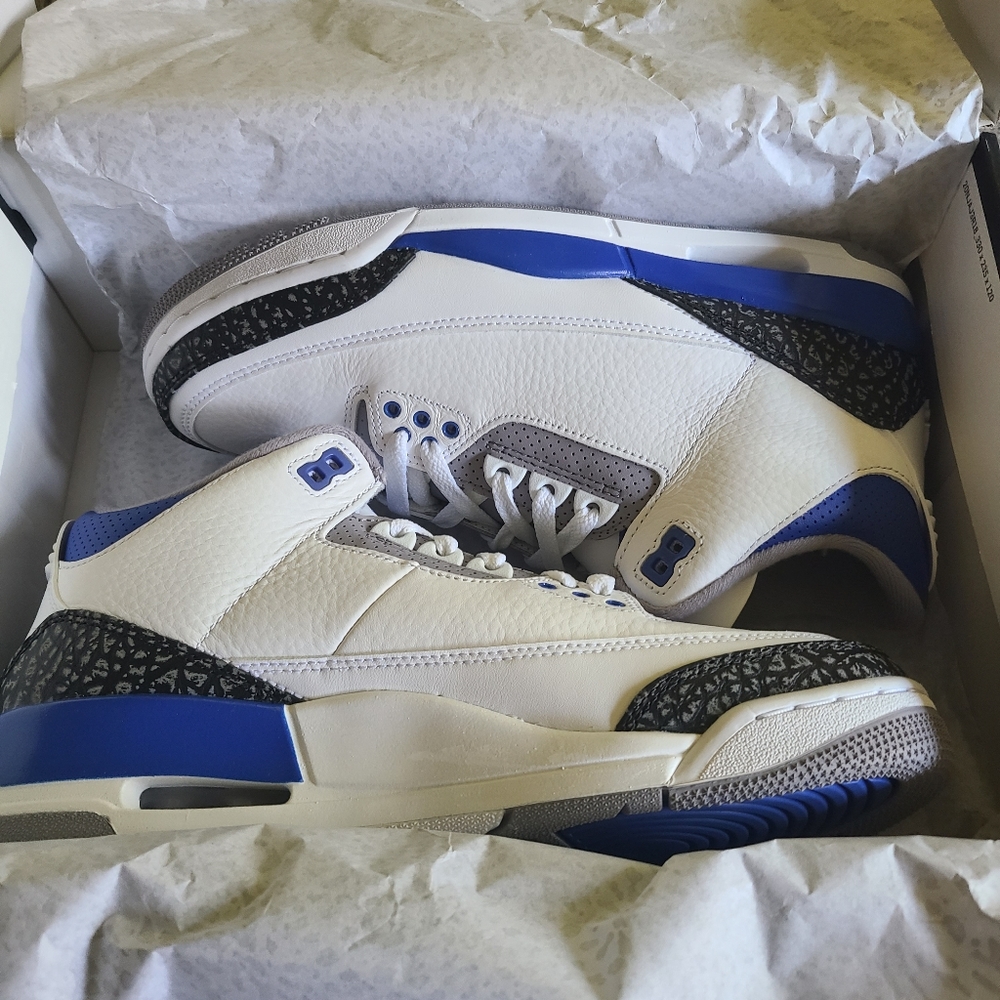 Air Jordan Retro 3 "Racer Blue" - Picture 3 of 7